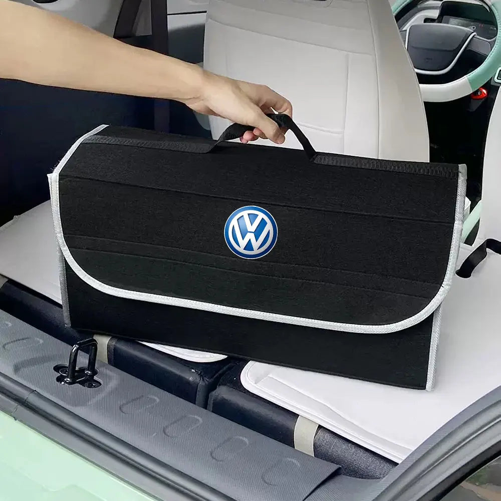 Faltbare Kofferraumbox im VW-Design